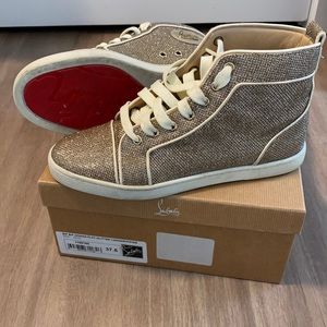 Gold Christian Loubs red bottoms size 37.5